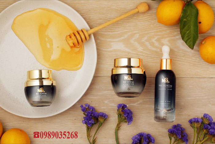 Kem dưỡng da tinh chất nọc ong Skin Nutrient Bee Venom Peptide Cream kem dưỡng da tinh chất nọc ong Bee Venom Peptide Cream 2.jpg (268 KB)